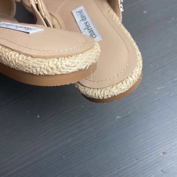 CHARLES DAVID Kenya Woven Flat Crisscross Embellished Sparkle Sandals Size 8.5 - Picture 6 of 11